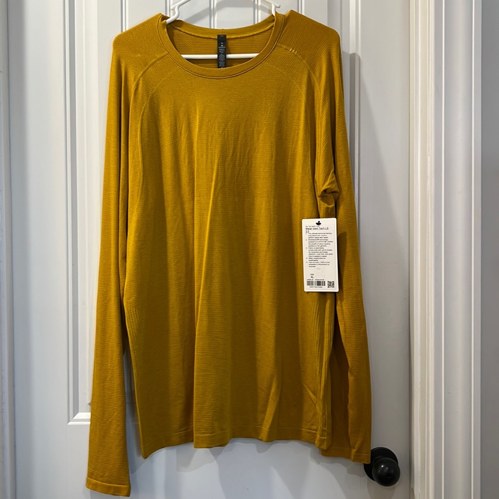 Lululemon Athletica Metal Vent Tech Long Sleeve 2.0